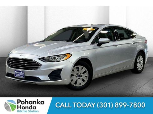 Used 2019 Ford Fusion S image 12