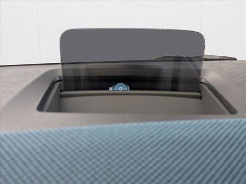 Certified 2025 MINI Cooper Countryman SE image 9