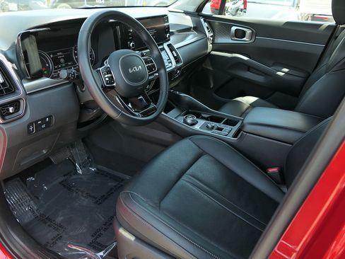 Used 2023 Kia Sorento EX w/ Panoramic Sunroof Package FWD image 10