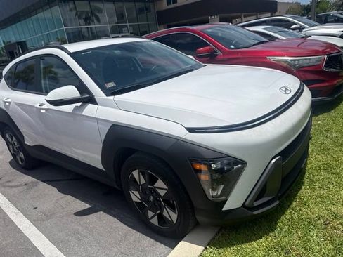 Used 2024 Hyundai Kona SEL FWD image 3