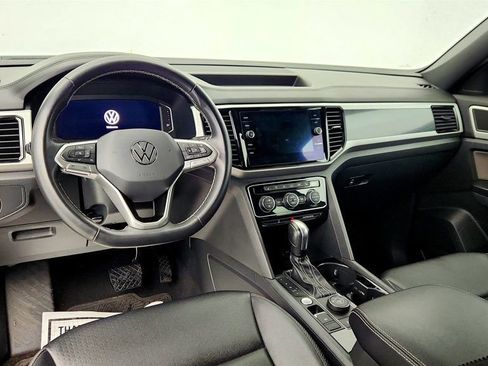 Used 2021 Volkswagen Atlas Cross Sport SEL image 12