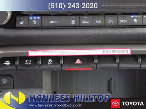 Used 2024 Toyota Tundra Limited AWD/4WD image 23