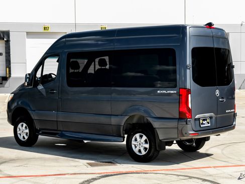 Used 2023 Mercedes-Benz Sprinter 2500 image 8