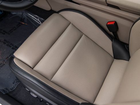 New 2025 Porsche Taycan 4S image 25