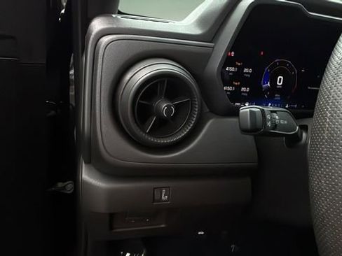 Used 2024 Chevrolet Colorado Trail Boss w/ Technology Package AWD/4WD image 21