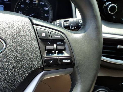 Used 2020 Hyundai Tucson Limited AWD/4WD image 18
