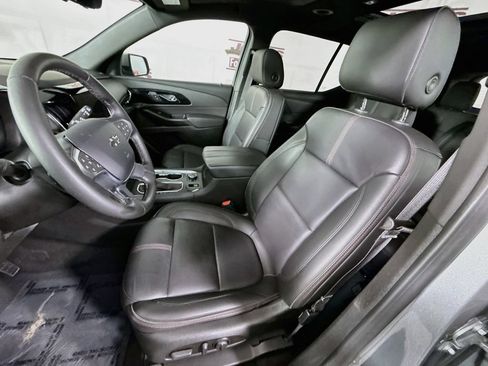 Used 2023 Chevrolet Traverse RS AWD/4WD image 27