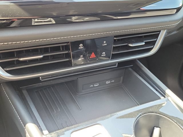 Used 2025 Volkswagen Atlas SE FWD image 30