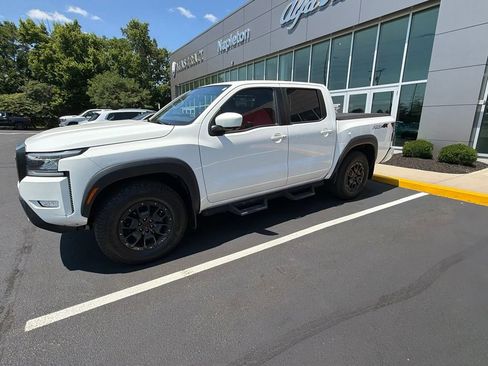 Used 2022 Nissan Frontier PRO-4X w/ Pro-4X Premium Package AWD/4WD image 2