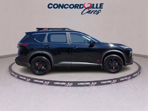 Used 2025 Nissan Rogue SV w/ Rock Creek Premium Package AWD/4WD image 7