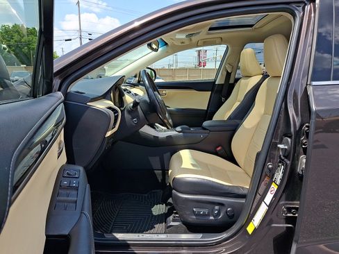 Used 2015 Lexus NX 300h AWD w/ Luxury Package image 14