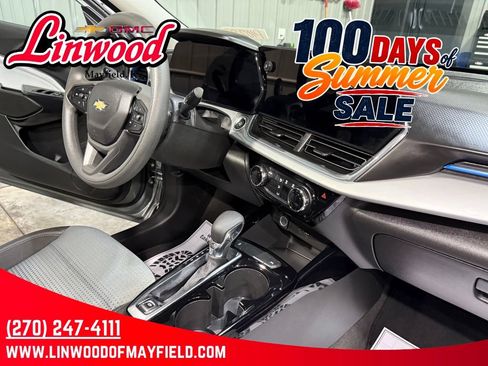 Used 2026 Chevrolet Trax LT FWD image 29
