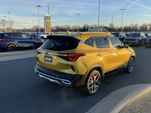 Certified 2021 Kia Seltos SX w/ SX Sunroof Package image 7