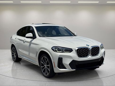 Used 2022 BMW X4 xDrive30i w/ M Sport Package 2 AWD/4WD image 7