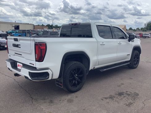 Used 2021 GMC Sierra 1500 AT4 w/ AT4 Value Package AWD/4WD image 5