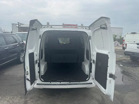 Used 2017 Nissan NV200 SV w/ Technology Package FWD image 11