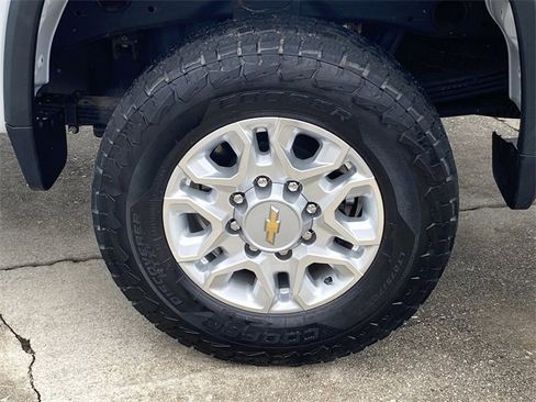 Used 2022 Chevrolet Silverado 2500 LT w/ Fleet Comfort Package image 32