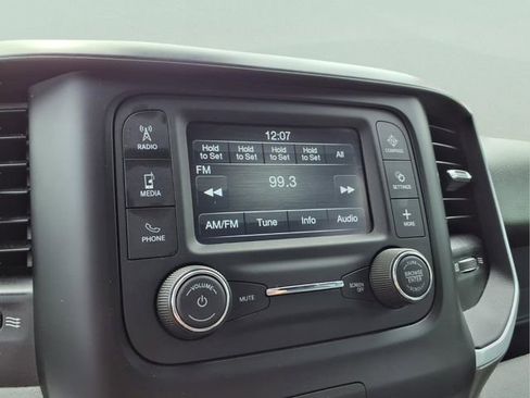 Used 2021 RAM 1500 Big Horn AWD/4WD image 14