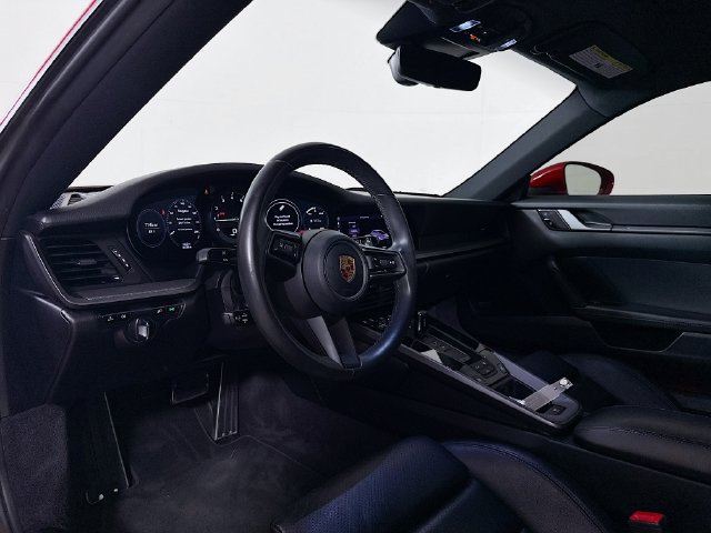 Used 2020 Porsche 911 Carrera RWD image 9