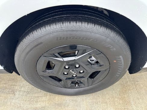 Used 2025 Kia Carnival image 19