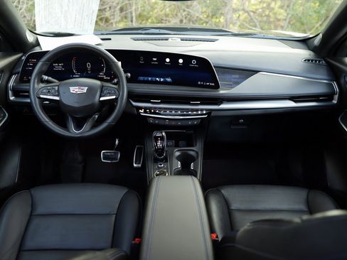 Certified 2024 Cadillac XT4 Sport image 22