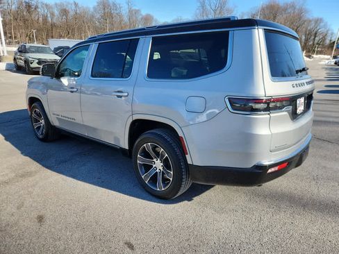Used 2022 Jeep Grand Wagoneer Series I AWD/4WD image 9