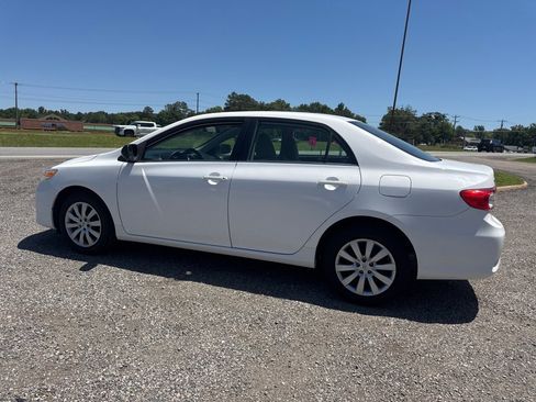 Used 2013 Toyota Corolla LE FWD image 7