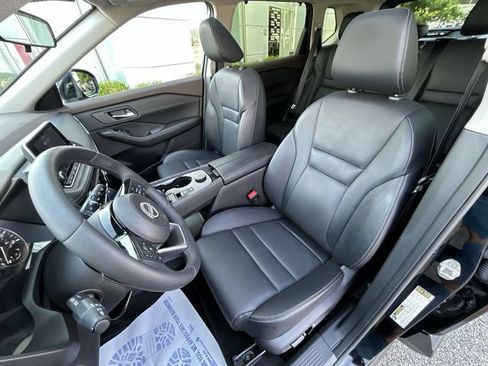 Certified 2023 Nissan Rogue SV w/ SV Premium B Package AWD/4WD image 15