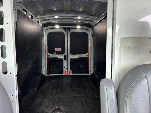 Used 2019 Ford Transit 150 148 Medium Roof image 21