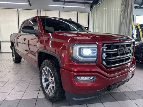 Used 2018 GMC Sierra 1500 SLT AWD/4WD image 2