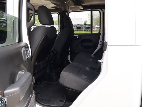Used 2025 Jeep Gladiator Rubicon w/ Steel Bumper Group AWD/4WD image 25