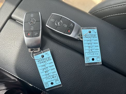 Certified 2025 Mercedes-Benz GLE 350 4MATIC image 38