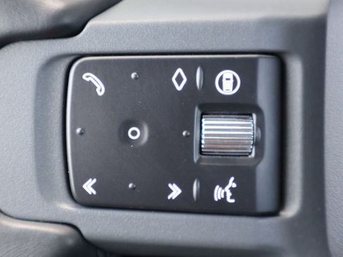Certified 2025 Land Rover Defender 110 S AWD/4WD image 15