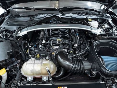 Used 2018 Ford Mustang Shelby GT350 w/ Convenience Package image 36