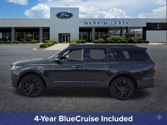 New 2027 Lincoln Navigator Reserve w/ Jet Appearance Package AWD/4WD image 2