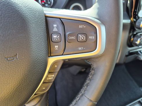 Used 2025 RAM 1500 Big Horn AWD/4WD image 17