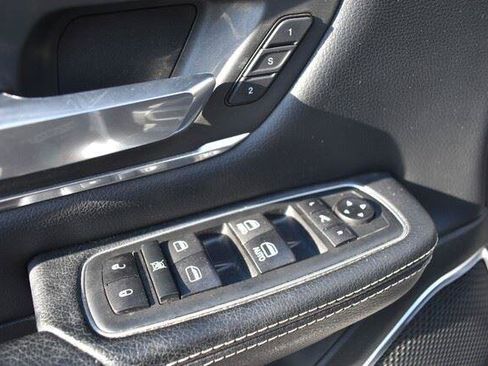 Used 2020 RAM 1500 Laramie AWD/4WD image 29