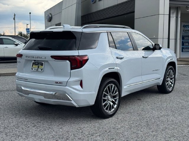 Used 2026 GMC Terrain Denali AWD/4WD image 4