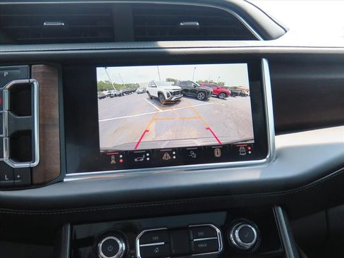 Used 2024 GMC Yukon Denali Ultimate AWD/4WD image 18