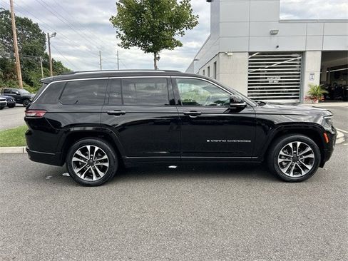 Certified 2022 Jeep Grand Cherokee L Overland image 9