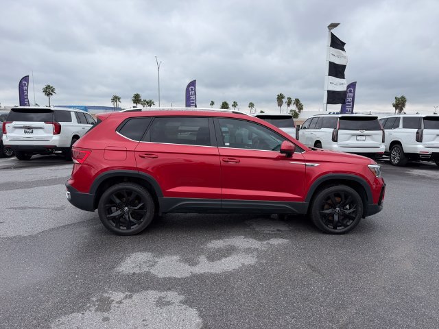 Used 2022 Volkswagen Taos SE FWD image 4