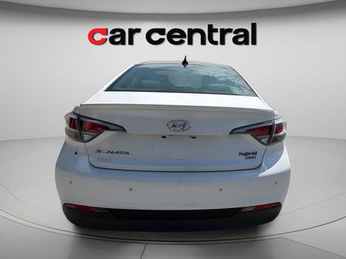 Used 2017 Hyundai Sonata Limited w/ Ultimate Package 02 FWD image 5