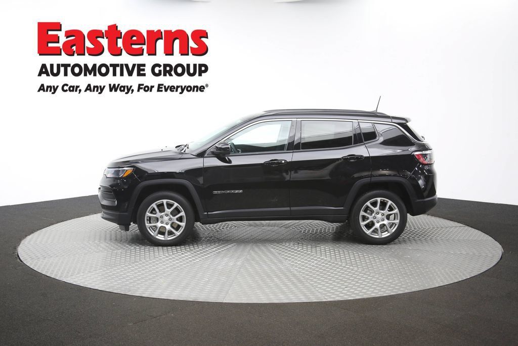 Used 2024 Jeep Compass Latitude AWD/4WD image 58