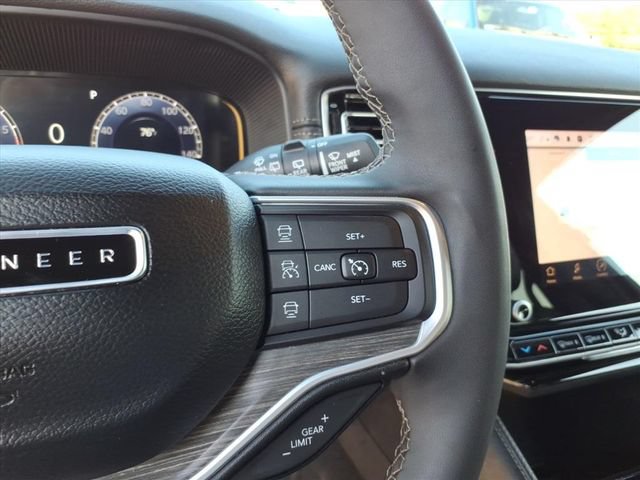 Used 2024 Jeep Wagoneer Series II AWD/4WD image 20