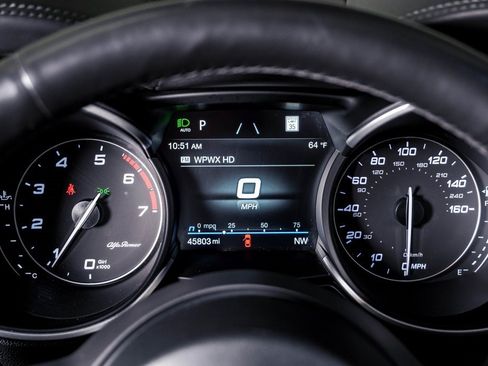 Used 2022 Alfa Romeo Stelvio Ti image 21