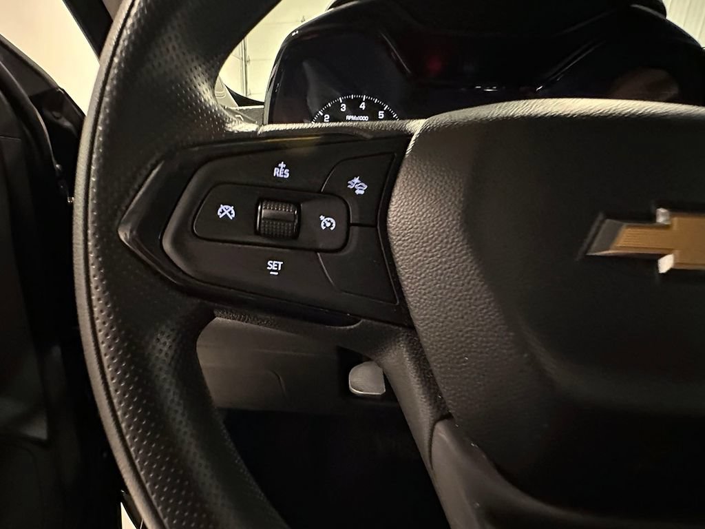 Used 2024 Chevrolet Trax LS w/ LS Convenience Package FWD image 30