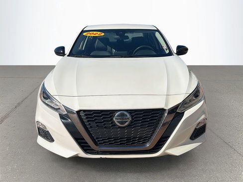 Used 2022 Nissan Altima 2.5 SR FWD image 9