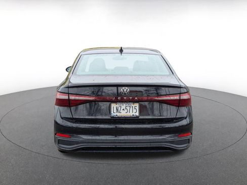 Used 2025 Volkswagen Jetta S image 8