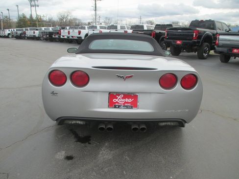 Used 2008 Chevrolet Corvette Convertible w/ Preferred Equipment Group image 6