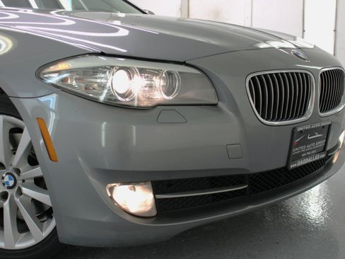 Used 2011 BMW 528i Sedan image 22